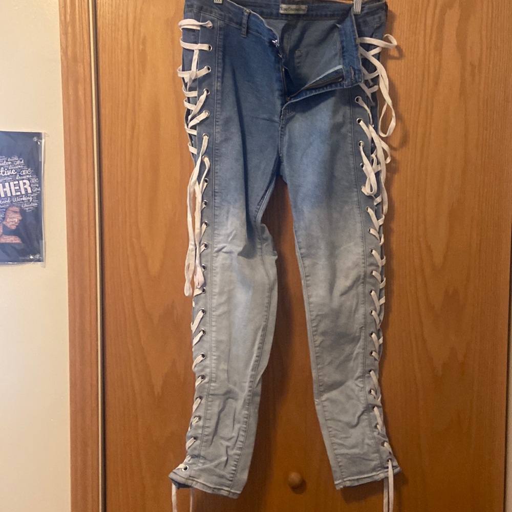 Women Blue Connection Jeans pants laced sides 👖 size 17